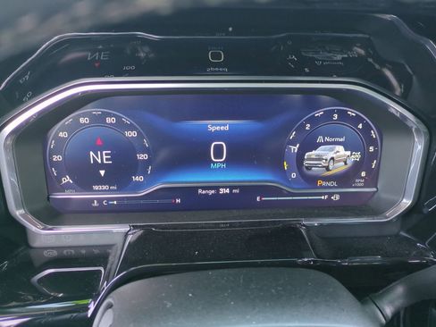 Used 2022 Chevrolet Silverado 1500 RST image 11