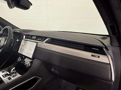 Certified 2025 Jaguar F-PACE R-Dynamic S image 39