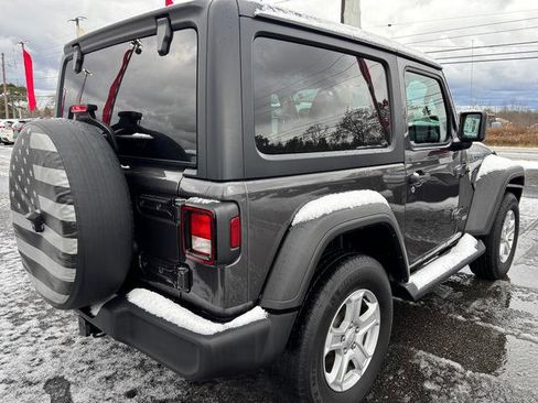 Used 2021 Jeep Wrangler Sport image 7