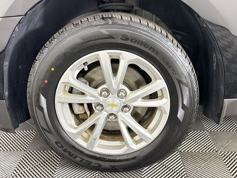 Used 2017 Chevrolet Equinox LT w/ Convenience Package image 36