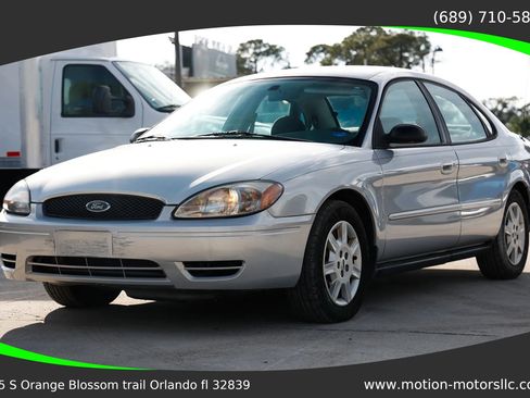 Used 2007 Ford Taurus SE image 1