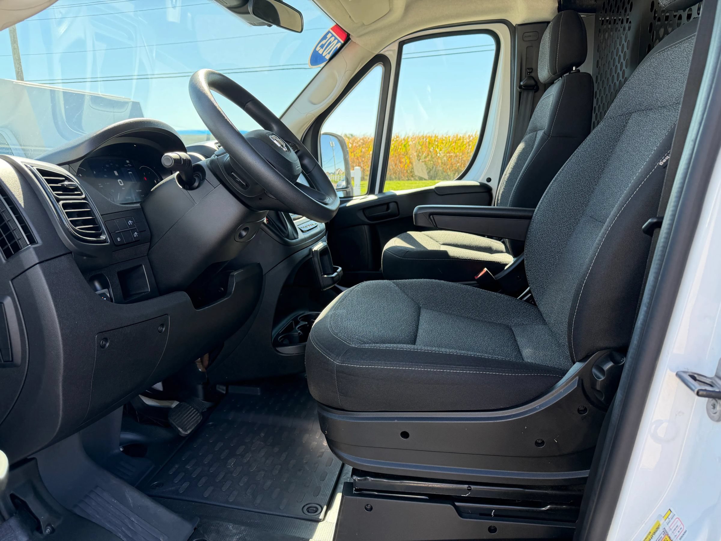Used 2025 RAM ProMaster 2500 w/ U-Haul Equipment Group FWD image 10