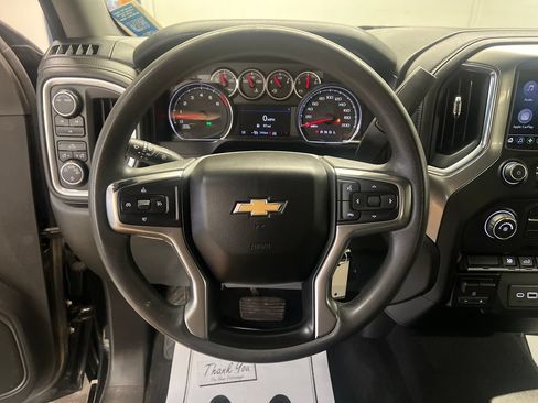 Used 2020 Chevrolet Silverado 2500 LT AWD/4WD image 21