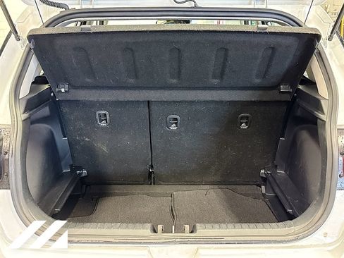 Used 2022 Hyundai Venue SEL FWD image 26