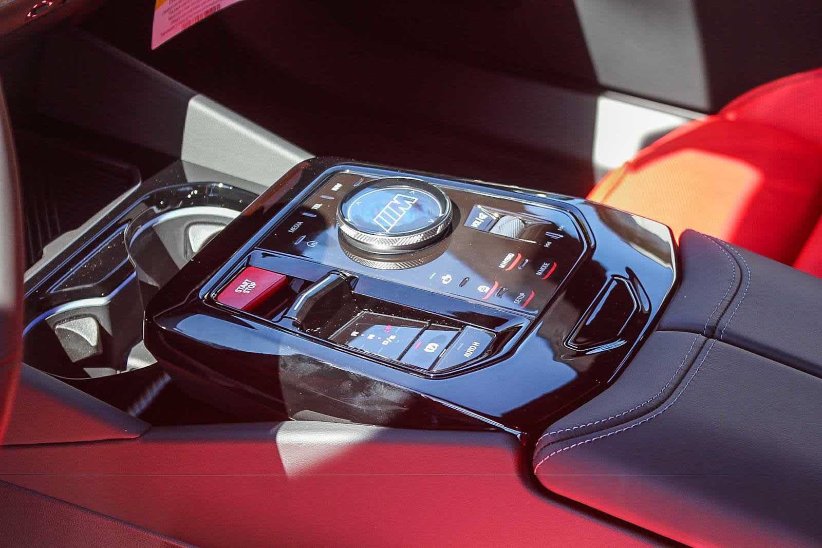 New 2026 BMW M5 w/ Carbon Package AWD/4WD image 17