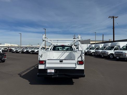 New 2026 Ford F250 XL w/ XL Chrome Package image 3