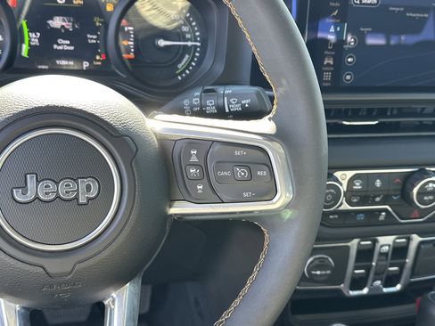 Used 2024 Jeep Wrangler Sahara w/ Technology Group image 28