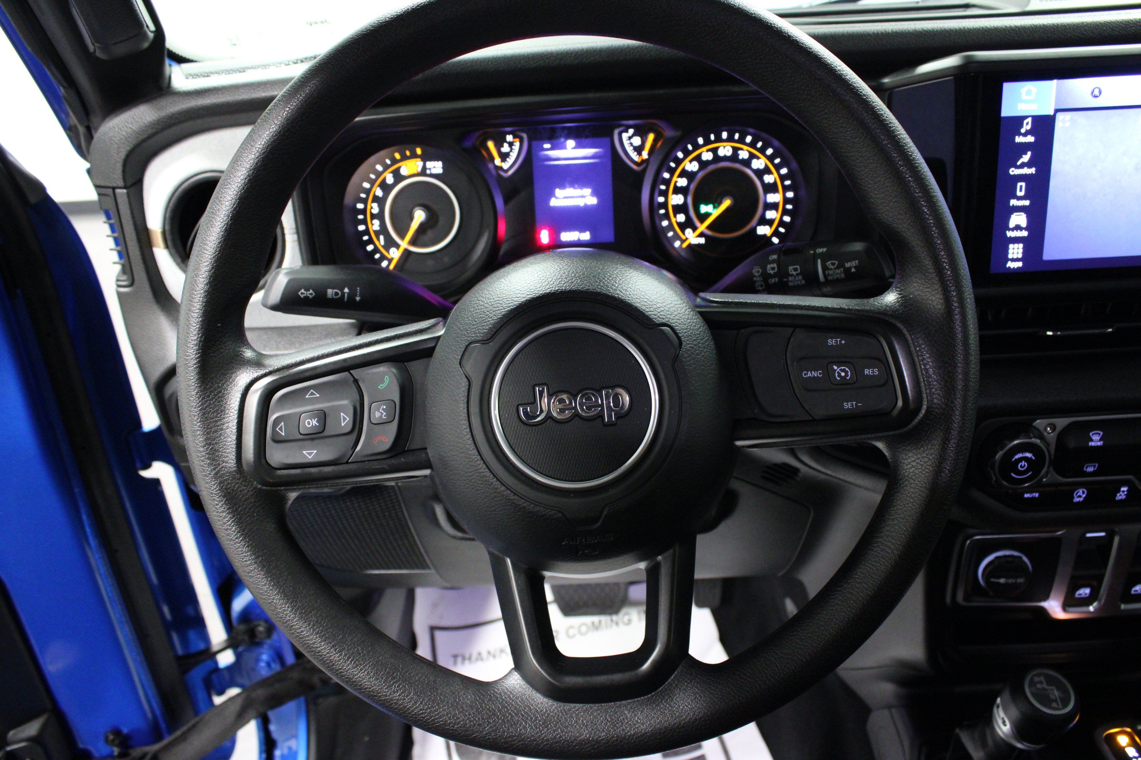Used 2025 Jeep Wrangler Sport AWD/4WD image 16