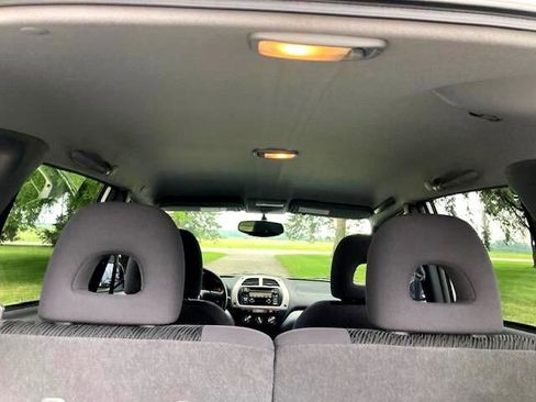 Used 2002 Toyota RAV4 2WD image 22