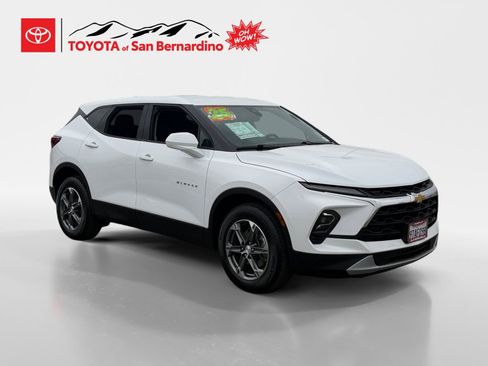 Used 2025 Chevrolet Blazer LT AWD/4WD image 7
