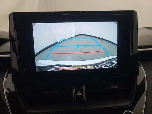 Used 2025 Toyota Corolla LE image 34