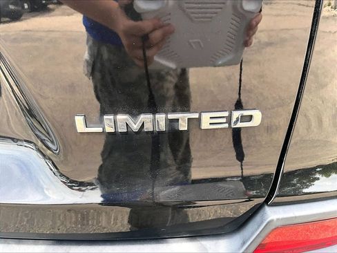 Used 2020 Jeep Cherokee Limited AWD/4WD image 28