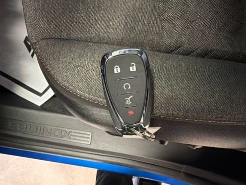 Used 2024 Chevrolet Equinox LT AWD/4WD image 30