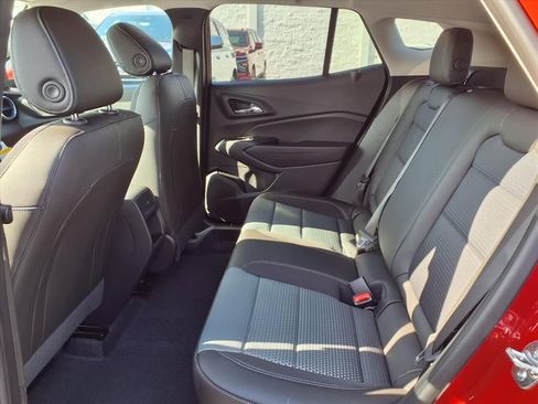 New 2026 Chevrolet Trax LT w/ Driver Confidence Package image 7