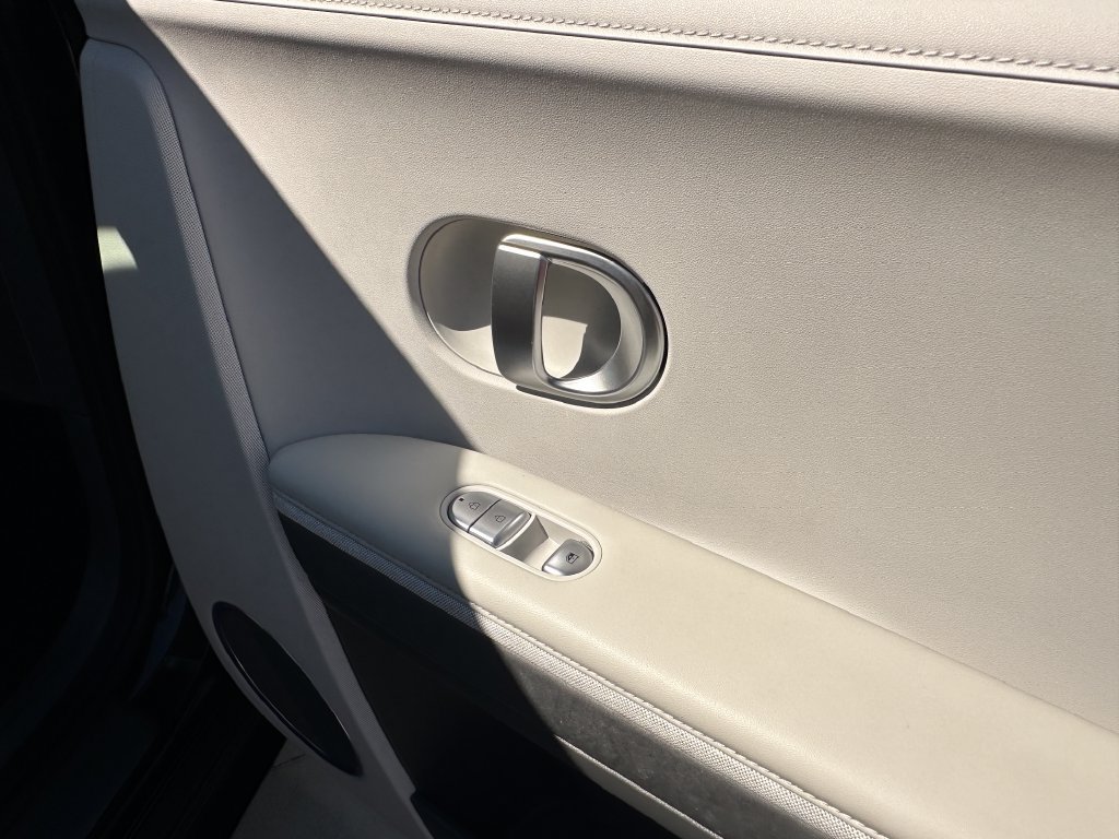Used 2023 Hyundai Ioniq 5 SEL w/ Cargo Package AWD/4WD image 18