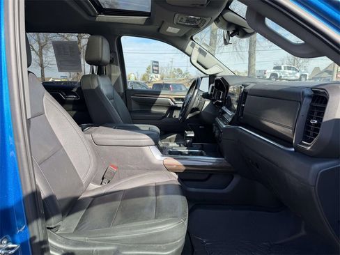 Used 2022 Chevrolet Silverado 1500 LT Trail Boss w/ LT Trail Boss Premium Package image 12