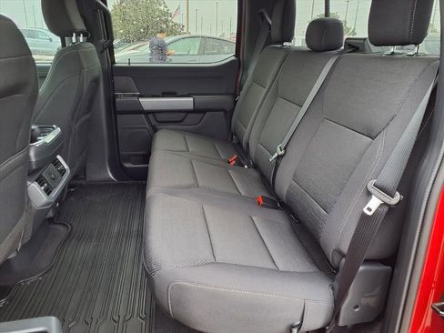 Used 2025 Ford F150 XLT w/ Equipment Group 302A MID RWD image 26