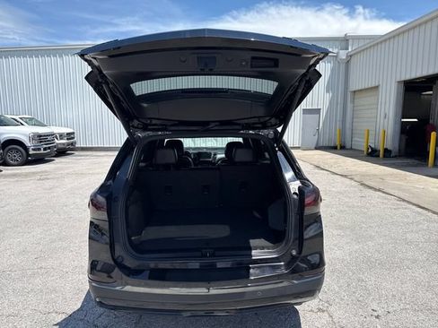 Used 2022 Chevrolet Equinox RS w/ RS Leather Package AWD/4WD image 13
