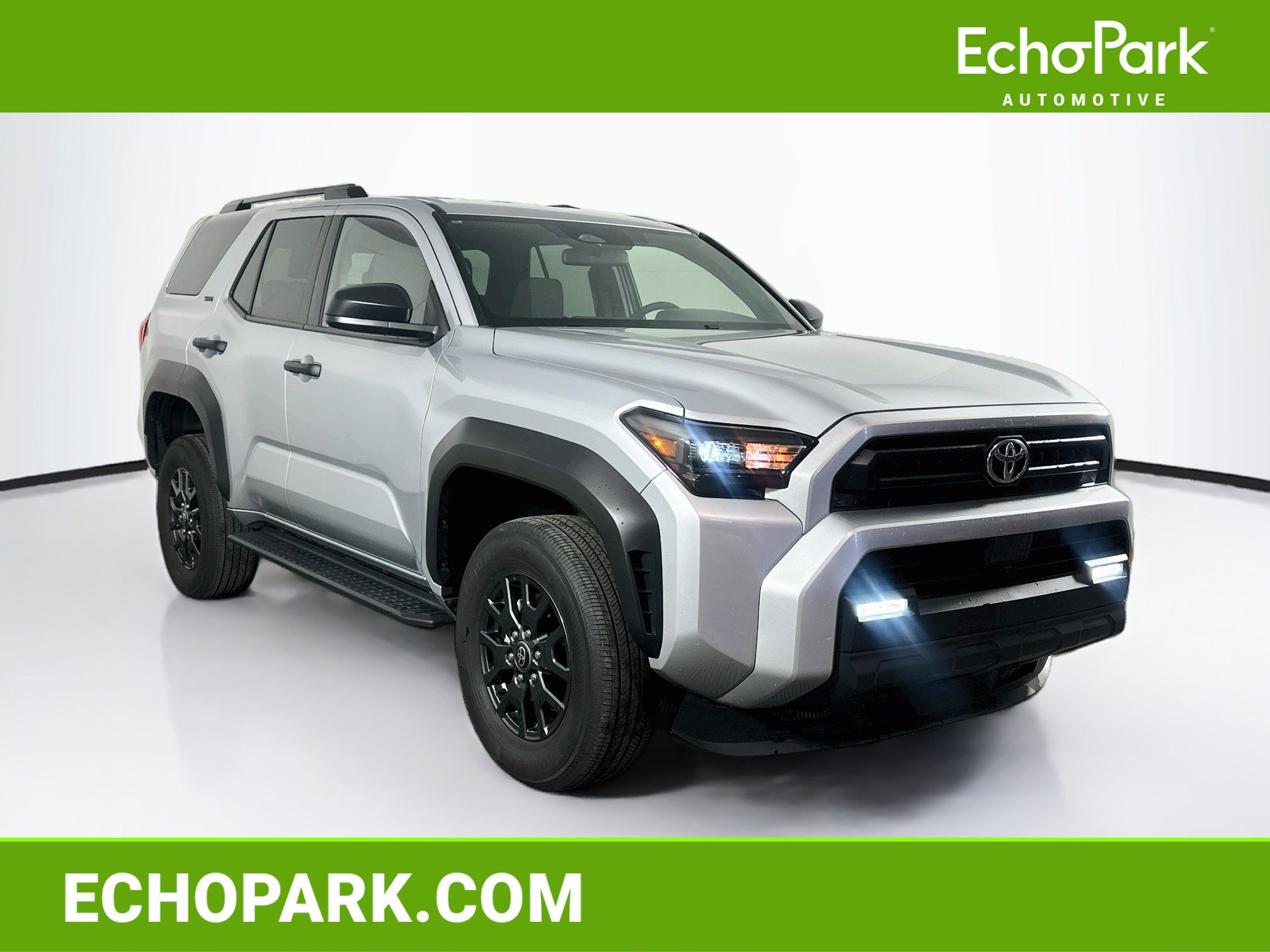 Used 2025 Toyota 4Runner SR5 AWD/4WD image 1