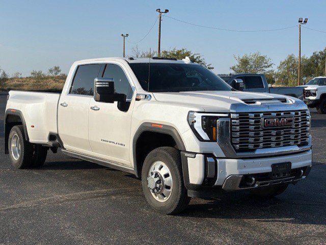 Used 2024 GMC Sierra 3500 Denali w/ Denali Reserve Package AWD/4WD image 1