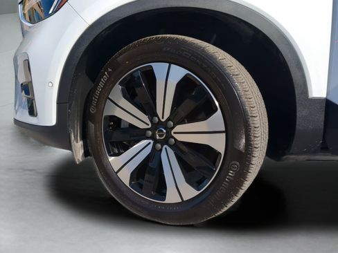 Used 2023 Volvo XC40 Recharge Plus image 63