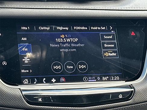 New 2025 Cadillac XT5 Luxury image 19