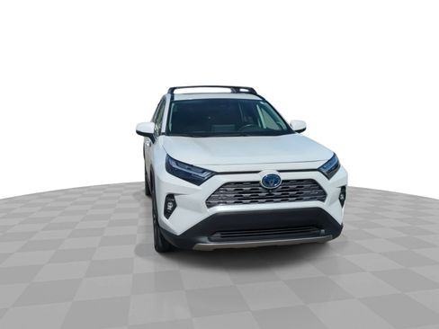 Used 2022 Toyota RAV4 Limited AWD/4WD image 3
