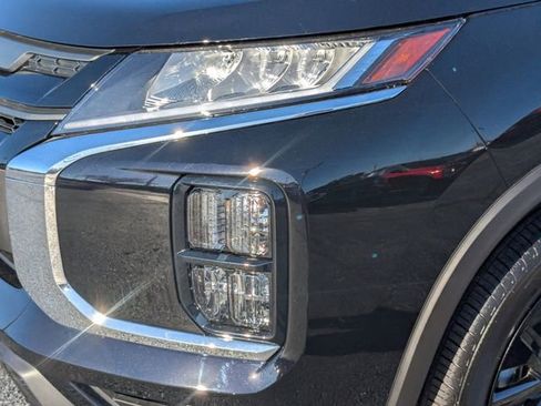 Used 2026 Mitsubishi Outlander Sport LE image 10