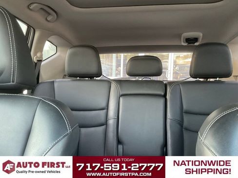 Used 2017 Nissan Murano Platinum w/ Platinum Technology Package FWD image 19