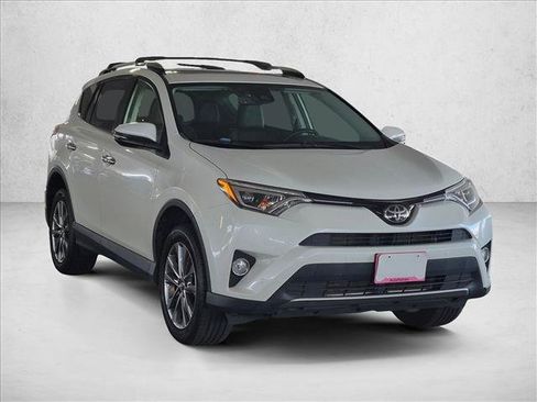 Used 2017 Toyota RAV4 Limited w/ Carpet Mat Package FWD image 3
