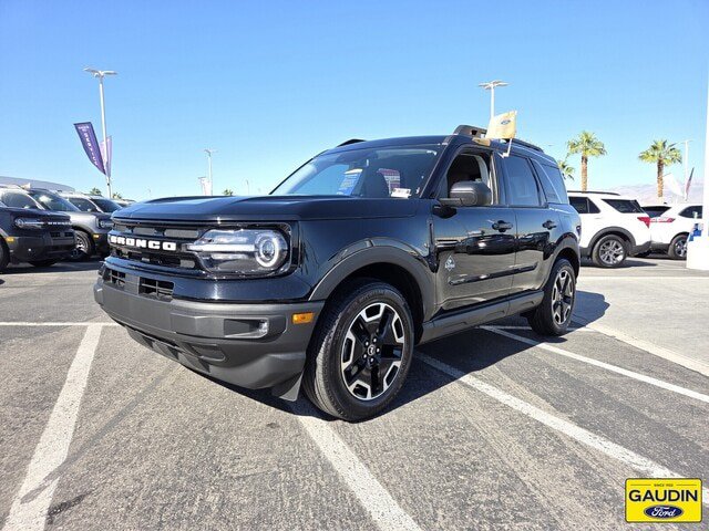 Certified 2023 Ford Bronco Sport Outer Banks w/ Tech Package AWD/4WD image 3