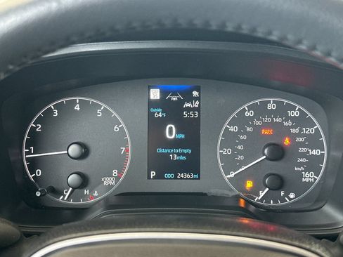 Used 2024 Toyota Corolla Cross LE FWD image 33