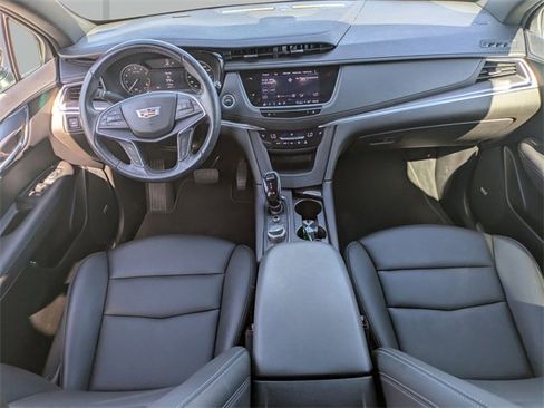 Used 2022 Cadillac XT5 Luxury image 16