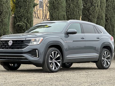 New 2026 Volkswagen Atlas Cross Sport SEL Premium R-Line image 8