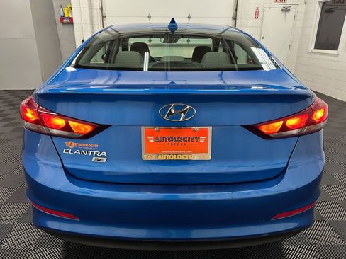 Used 2017 Hyundai Elantra SE FWD image 9
