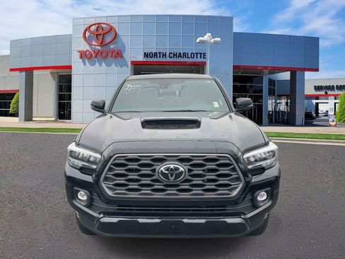 Used 2022 Toyota Tacoma TRD Sport image 5
