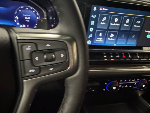Used 2025 Chevrolet Silverado 1500 LT Trail Boss w/ Convenience Package II AWD/4WD image 23