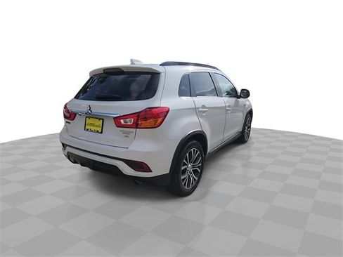 Used 2018 Mitsubishi Outlander Sport SEL image 8