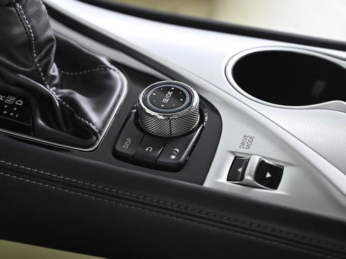 Used 2020 INFINITI Q50 Luxe w/ Essential Package (3.0T Luxe) image 18