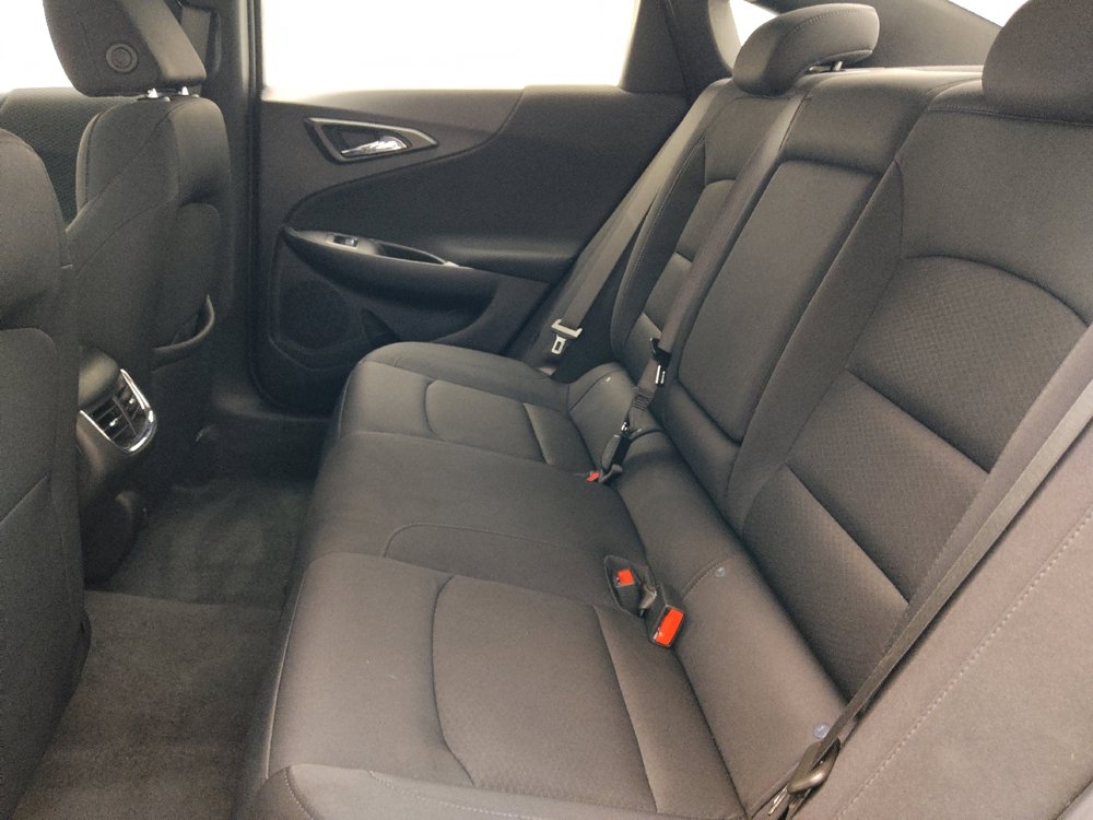 Used 2025 Chevrolet Malibu LT FWD image 18
