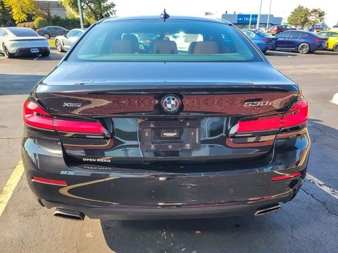 Used 2023 BMW 530e xDrive w/ Premium Package image 5