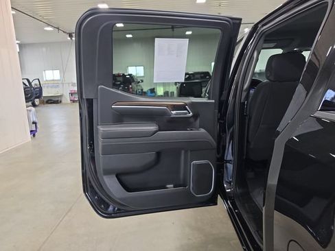 Used 2025 Chevrolet Silverado 1500 RST AWD/4WD image 25