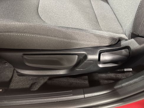 New 2025 Kia K4 LXS image 17