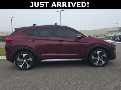 Used 2017 Hyundai Tucson Limited image 3