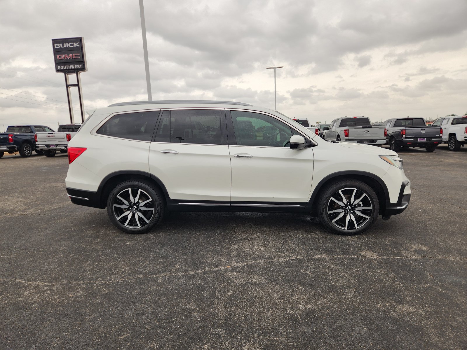 Used 2019 Honda Pilot Elite image 7