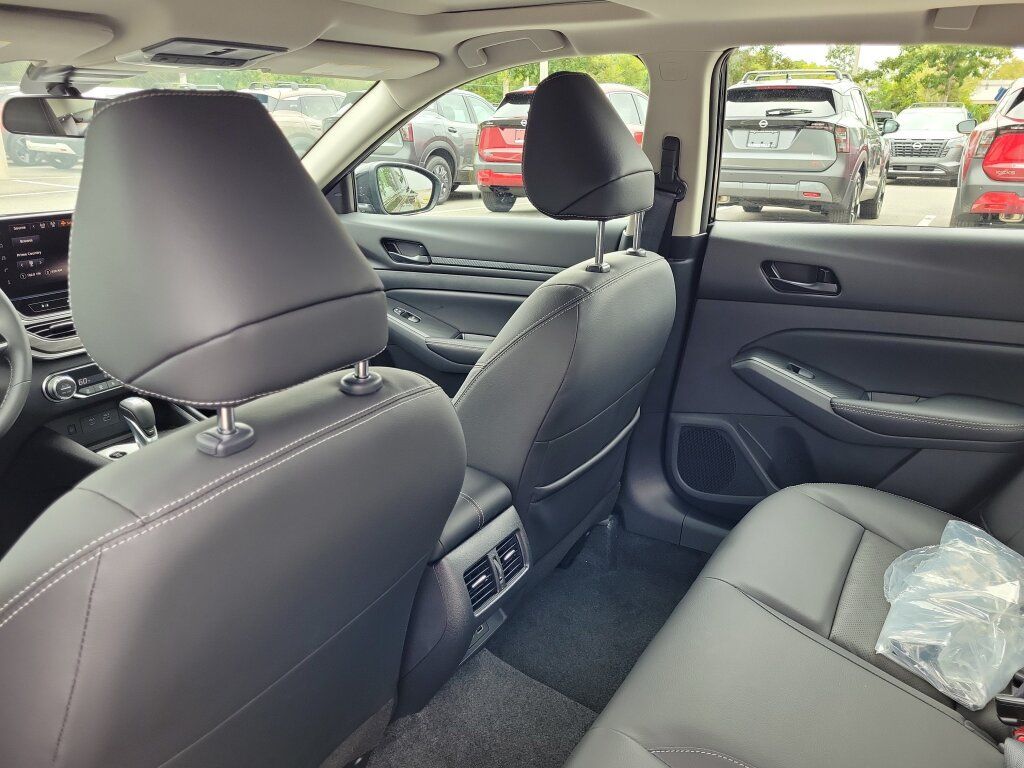 New 2026 Nissan Altima 2.5 SV FWD image 10