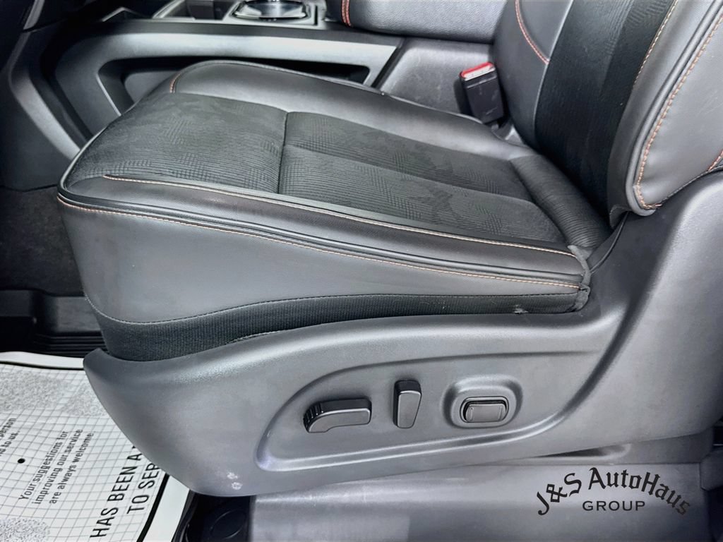 Used 2024 Nissan Titan PRO-4X w/ Pro-4x Utility Package AWD/4WD image 25
