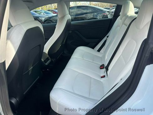 Used 2023 Tesla Model 3 Standard Range image 13