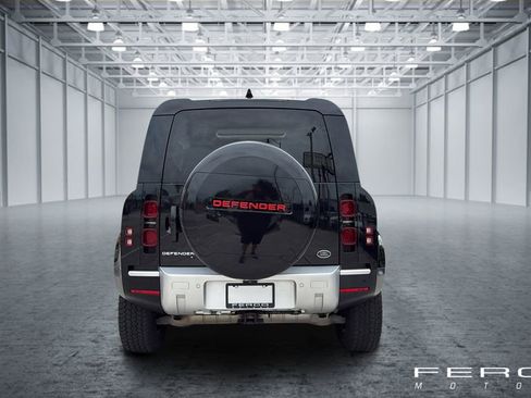Used 2020 Land Rover Defender 110 S AWD/4WD image 4
