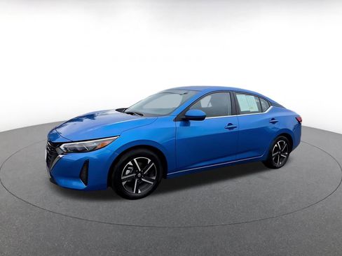 Used 2025 Nissan Sentra SV image 8